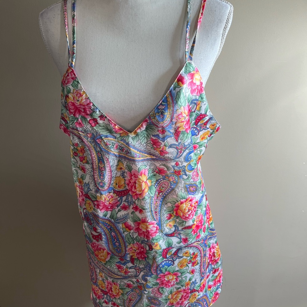 Tesoro satin night gown size large